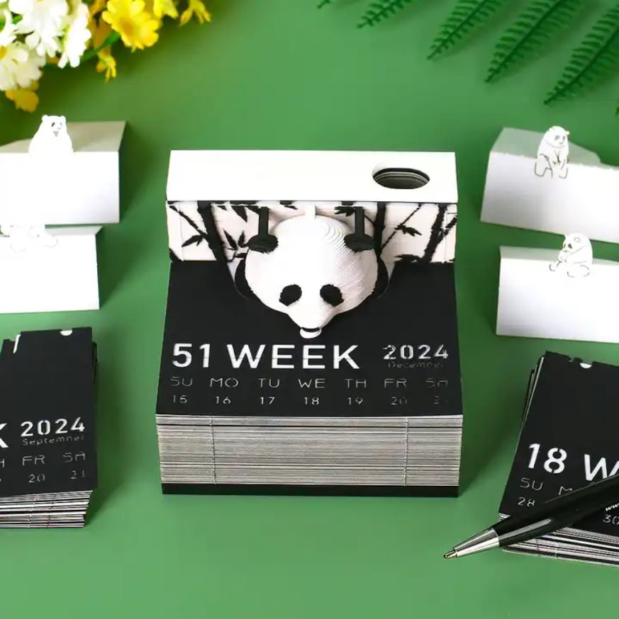 Panda Calender Panda (Calendar 2026) – Strathon